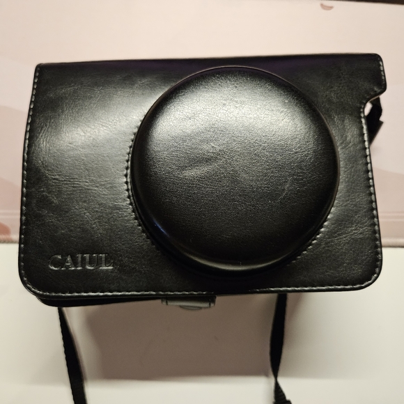 Fuji Instax Wide 300 instant film camera with case - Picture 2 of 4